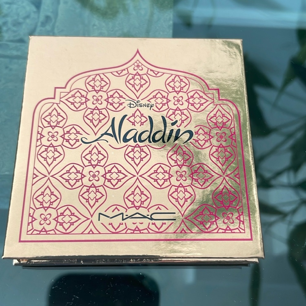 MAC Aladdin Jasmine’s Wish Eyeshadow x 9 - Limited Edition
